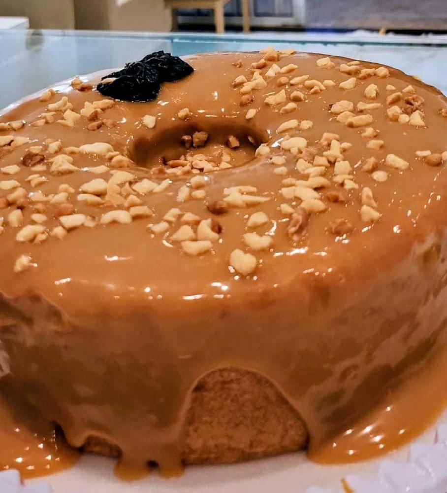 BOLO-DOCE-DE-LEITE-COM-AMEIXA